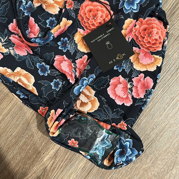 SKATIE One Piece - Picture 4 of 5